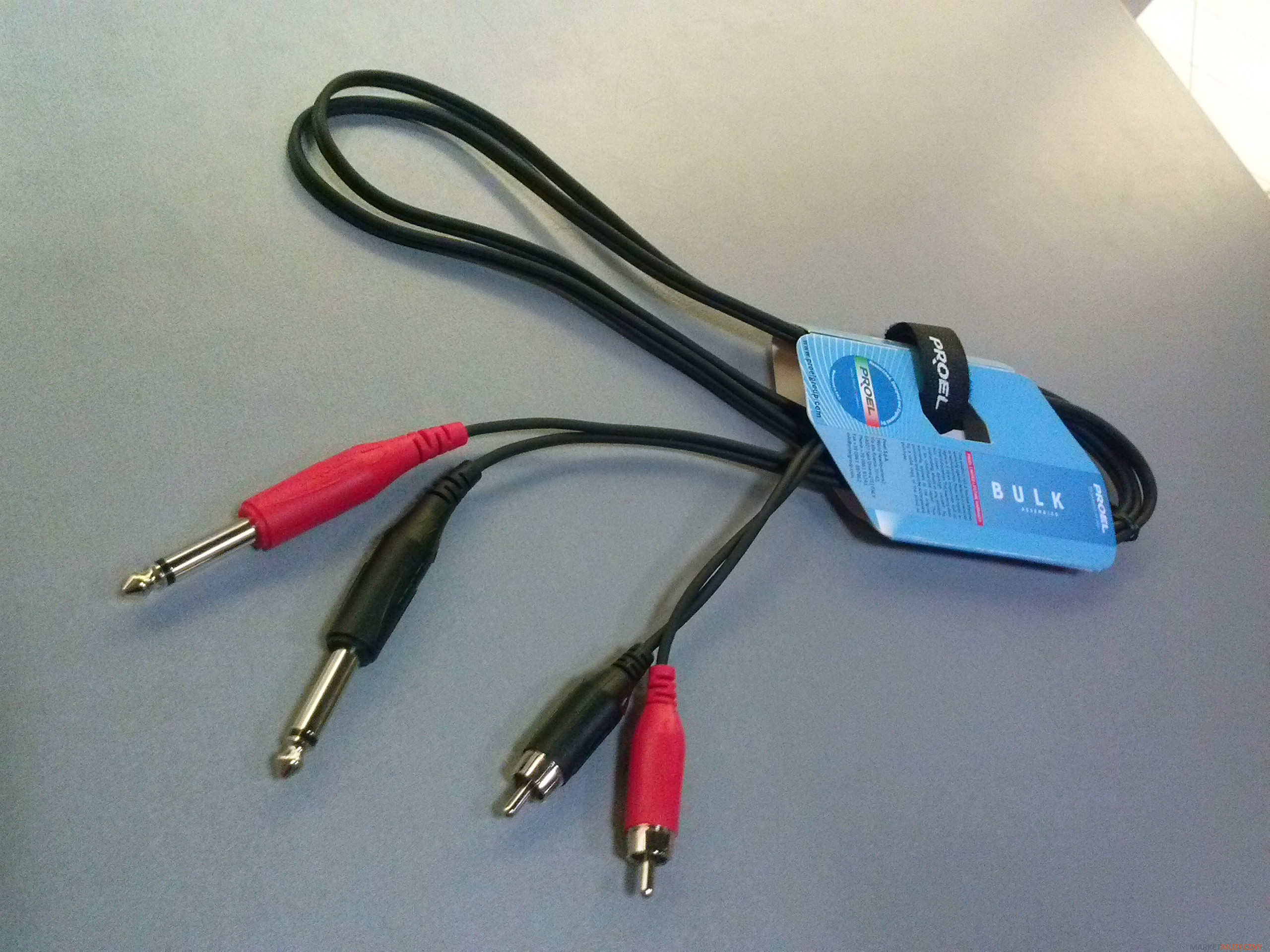 Мультимедийный кабель / PROEL BULK555LU18