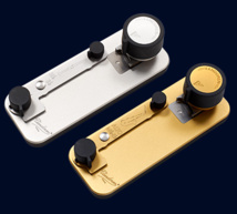 Засоби догляду / Машинка для підрізки тростин BACH BACH